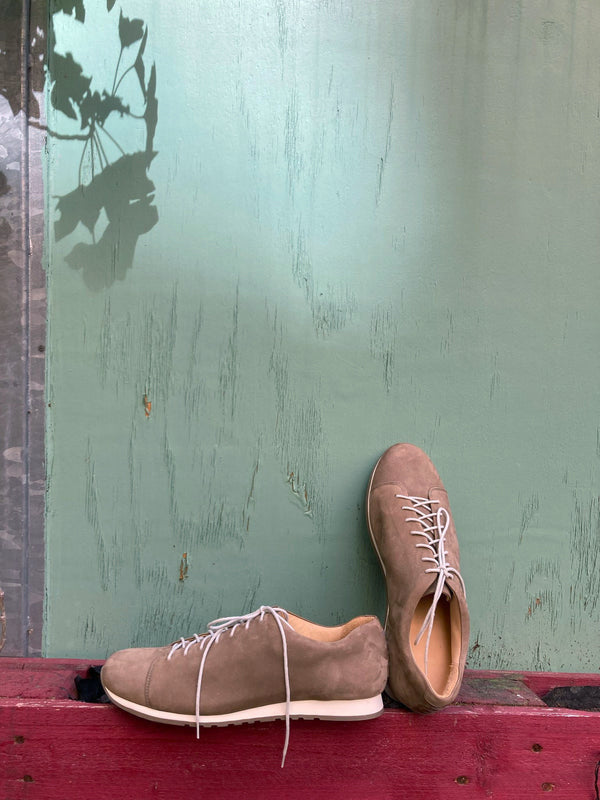 DAS TAUPE SNEAKER