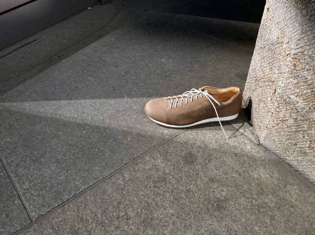 DAS TAUPE SNEAKER